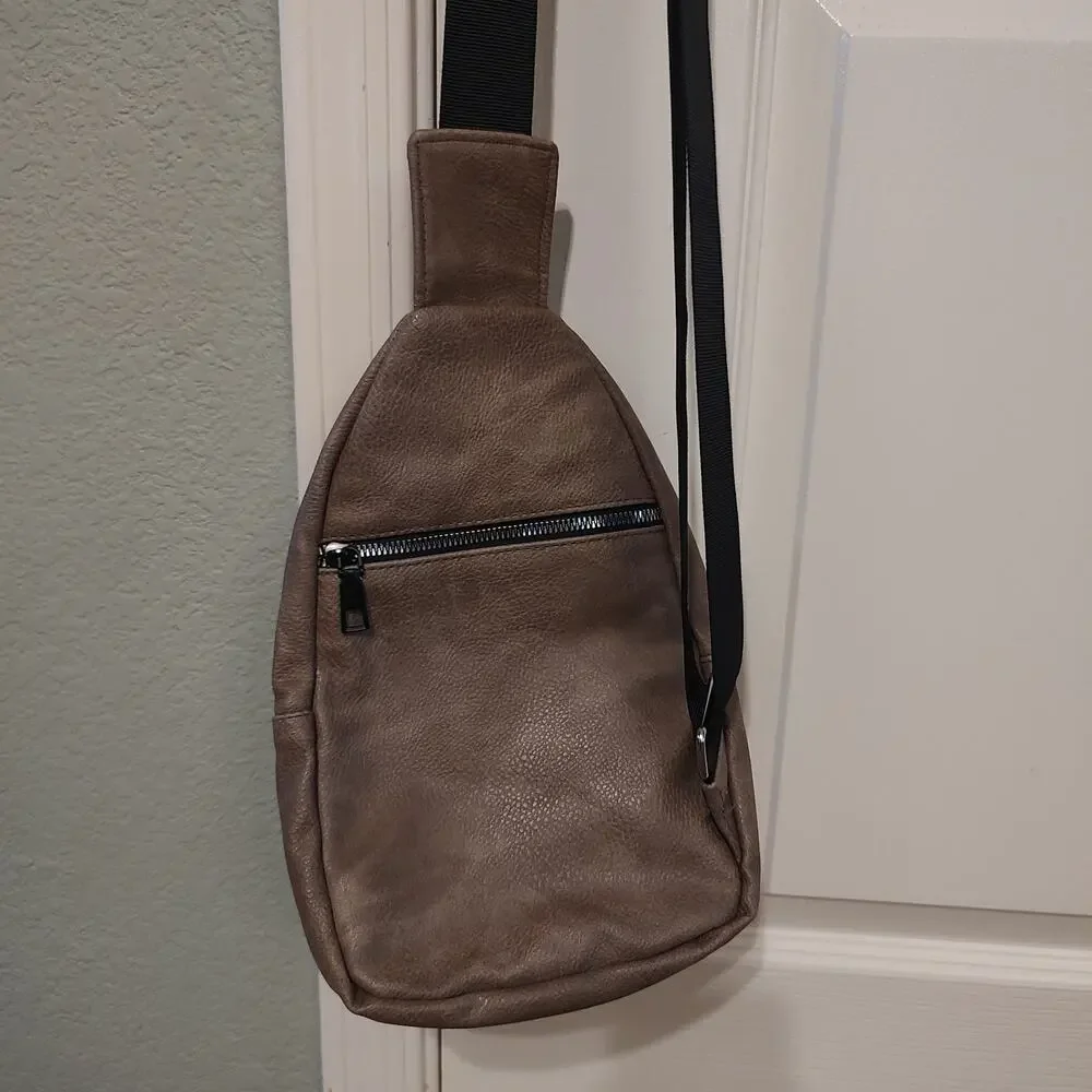 Brown Sling Bag with Zipper Pockets - Stylish and Functional